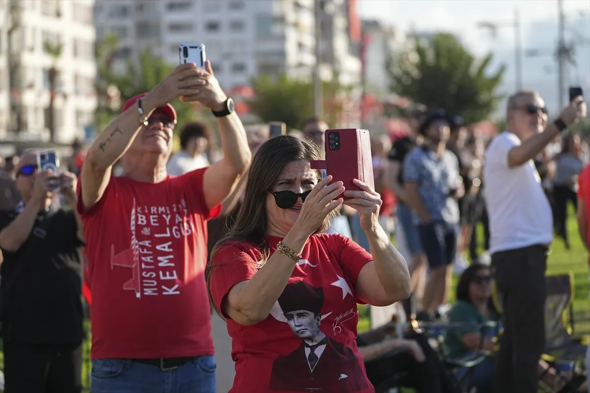 Izmir 9 Eylul Turk Yildizlari Soloturk 8