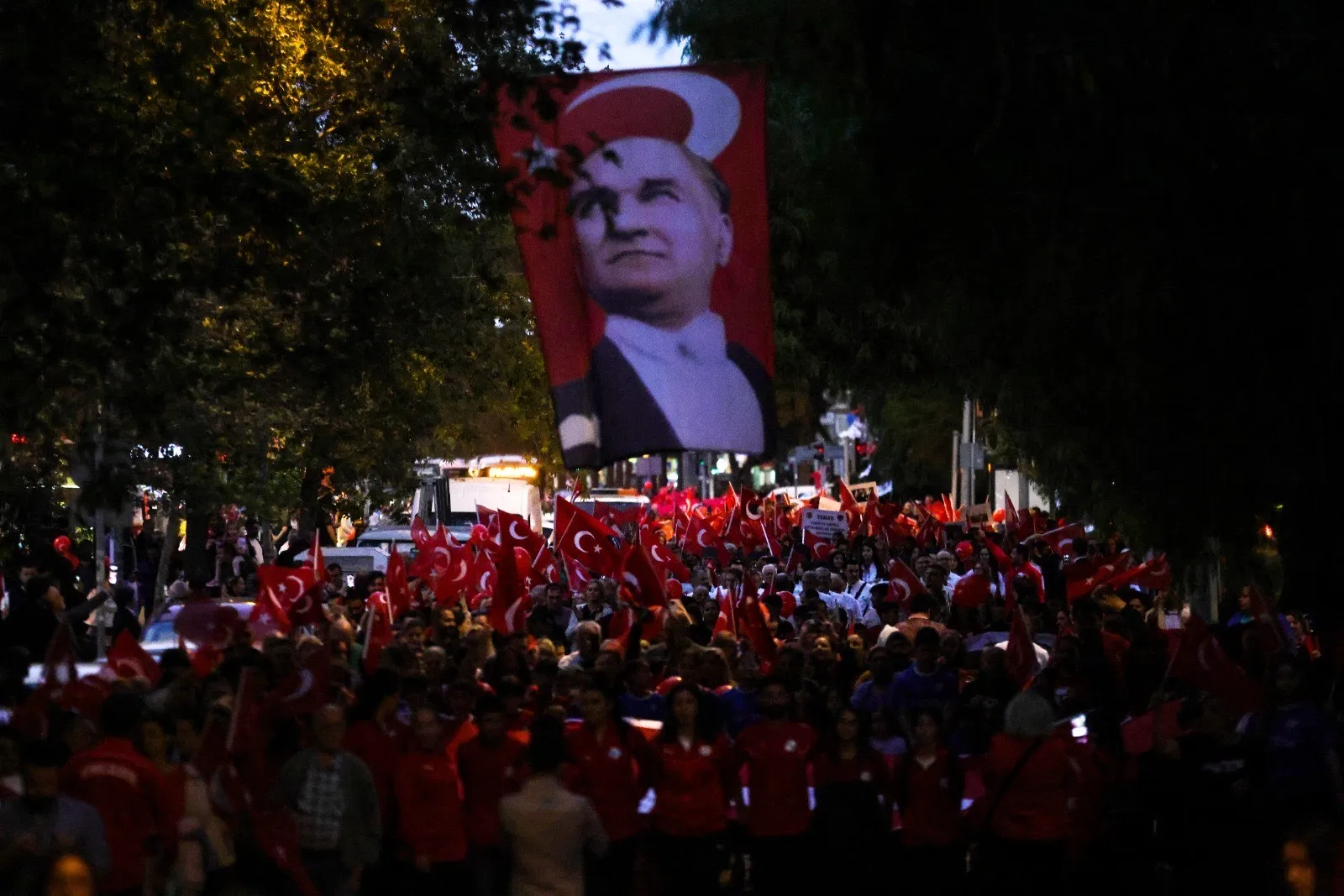 Izmir Bayrakli Cumhuriyet Bayrami Coskusu