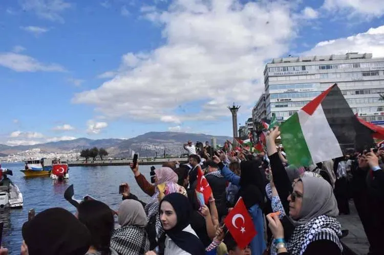 Izmir Sumud Filosu Destek Tekneler 6