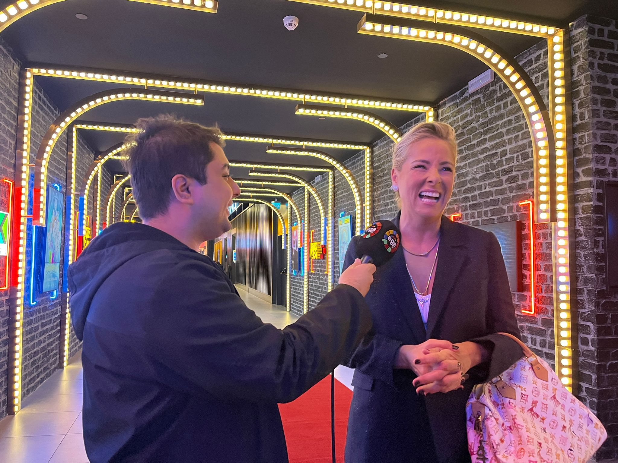 5B04Cc59 4643 4B1F 9B8D Af5B833Ab2F8