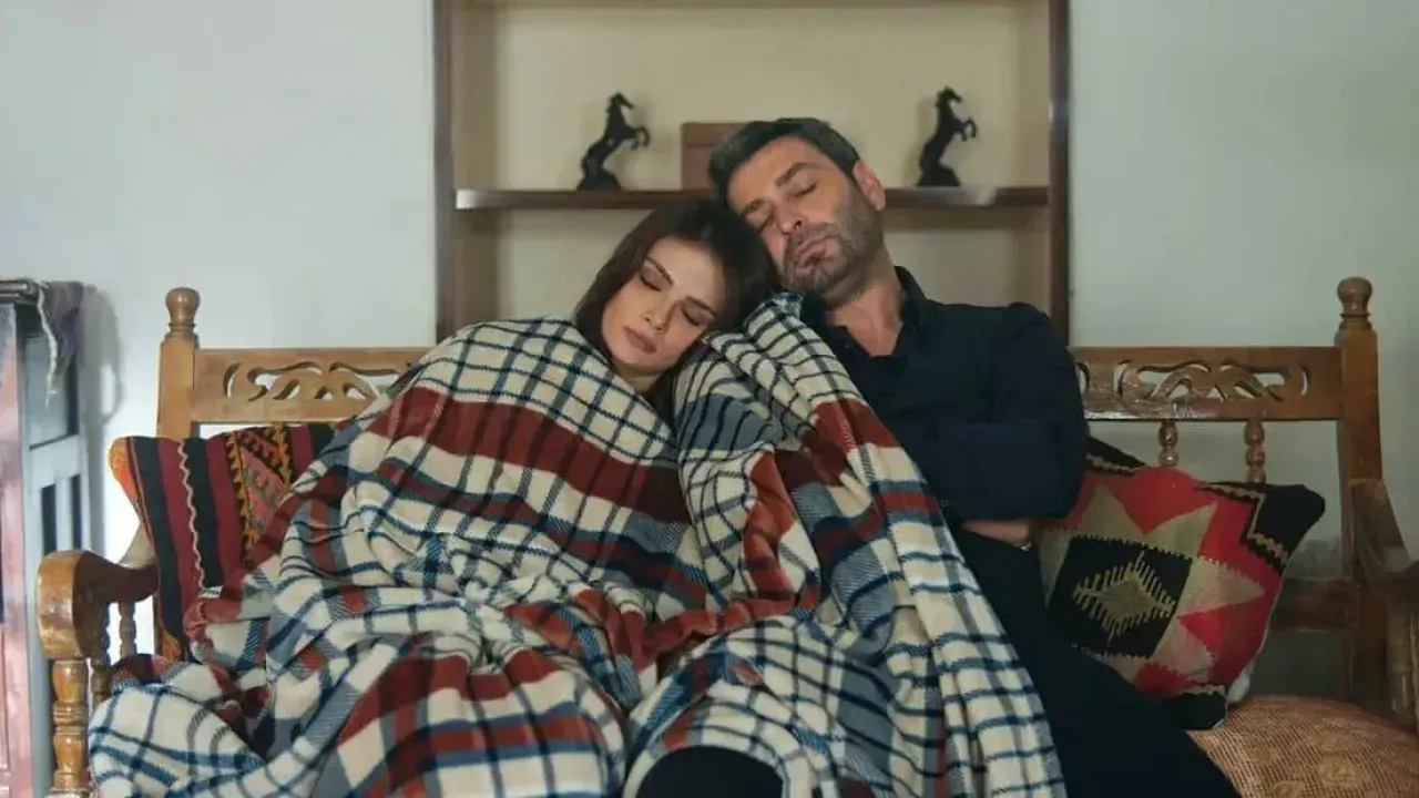 Cek Tetigi Sarkisi Kime Ait Ozan Akbaba Uzak Sehir