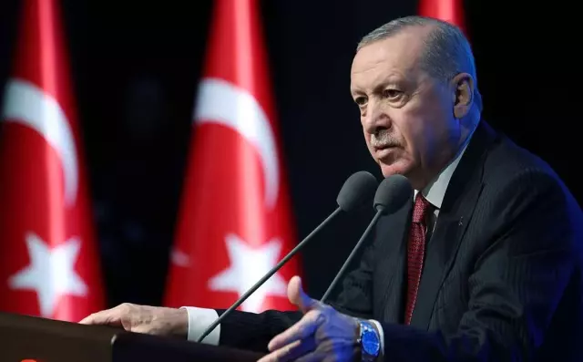 Cumhurbaskani Erdogan Dan Ciftcilere Pes Pese 19590081 5326 M-1