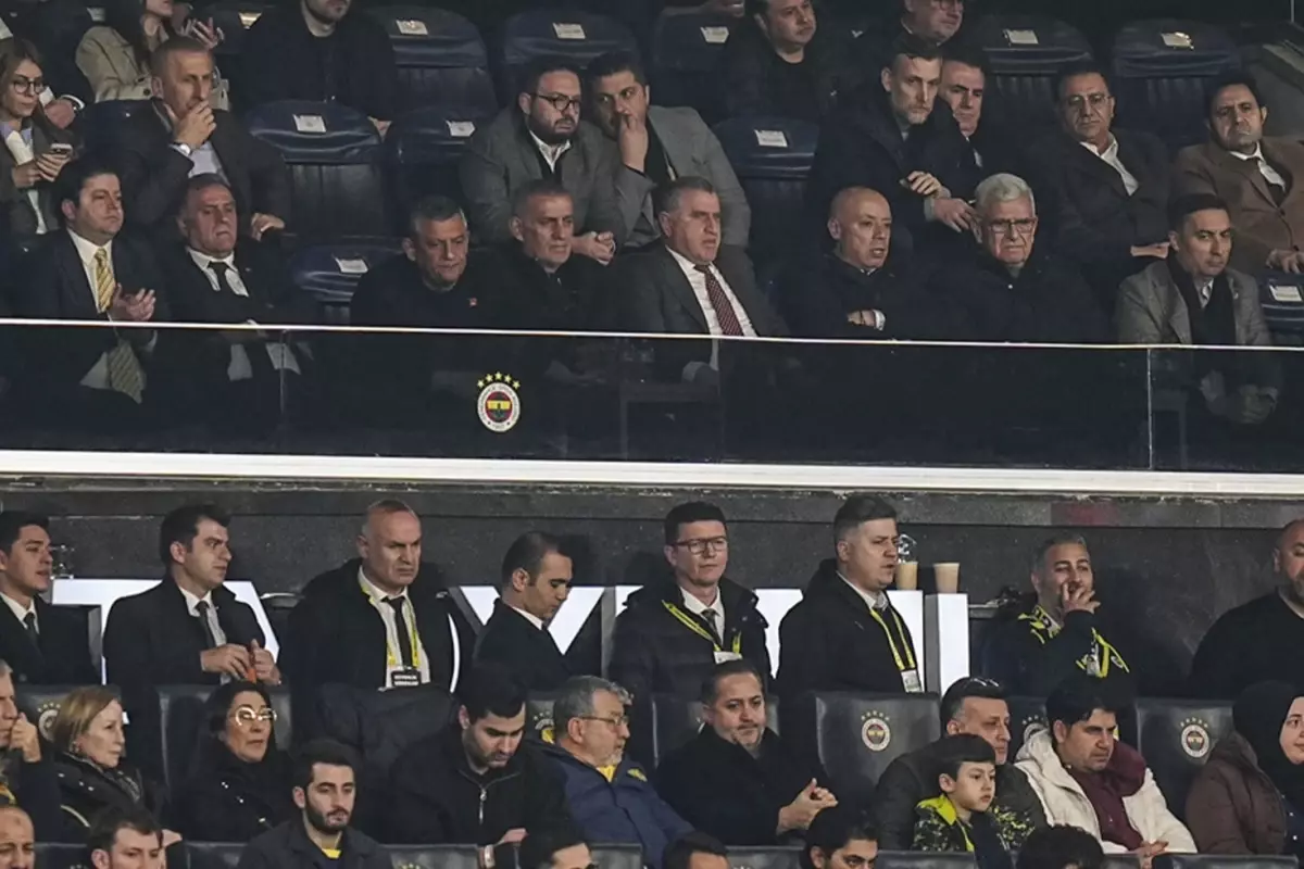Ugurlu Gelecegim Demisti Ozgur Ozel In Skor 19584844 8909 Amp