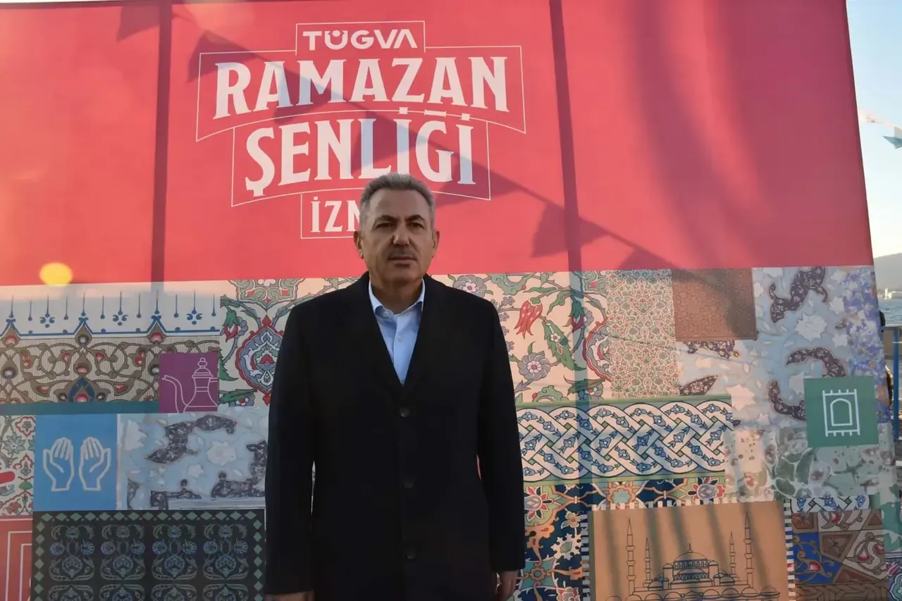 Izmirde Iftar Sofrasi Kuruldu Vali Vekil Ve Il Baskanindan Tugvaya Ovgu Seli 5