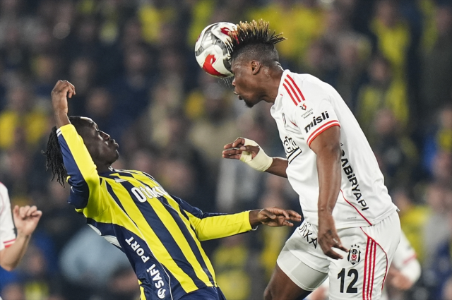 Fenerbahce Galatasarayin Kaybe 19719968 2676 3 M