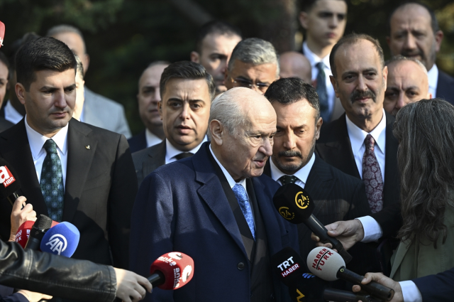 Bahceli Turkesin Mezarini Ziya 19886644 3709 1 M