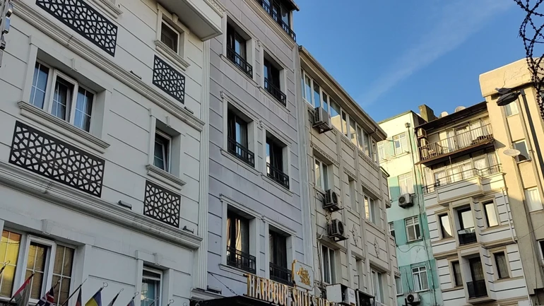 Böcek Ailesi Ev