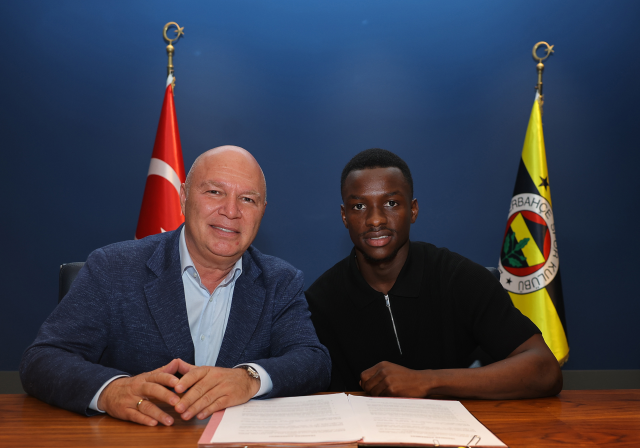 Fenerbahce Amara Diouf Ile 5 Y 19984445 6663 3 M