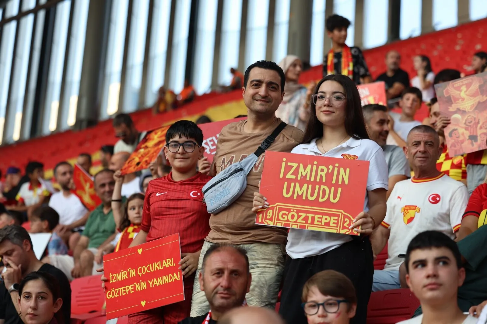 Karneni Getir Hediyeni Gotur Goztepeden Izmirde Cocuklara Karne Hediyesi1