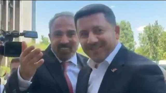 Rasim Ari Ve Mesut Ozarslan Ak 19988061 5875 1 M123