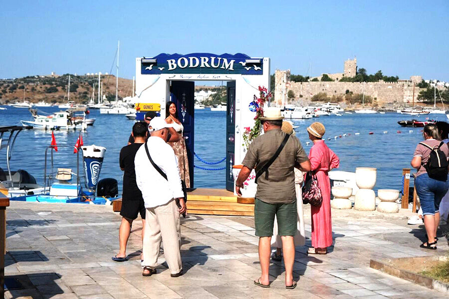 Bodrumun Guzellikleri Maviye Acilan Kapi Ile Taclaniyor 16