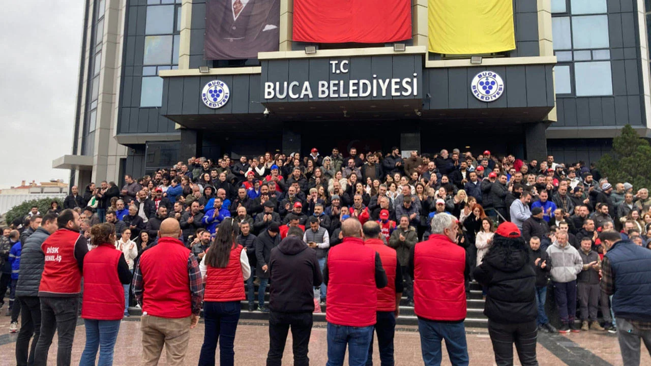 Buca Belediyesi Iscileri Odenmeyen Ucretleri Nedeniyle Is Birakti
