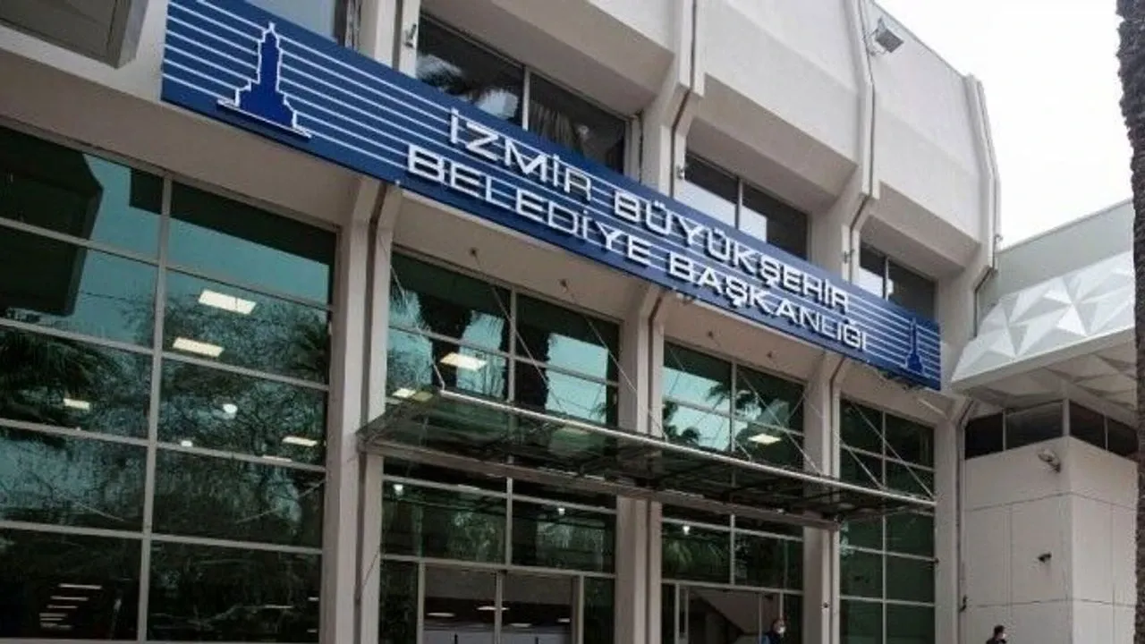 Buyuksehir De Bir Isim Daha Gitti 1203370 1