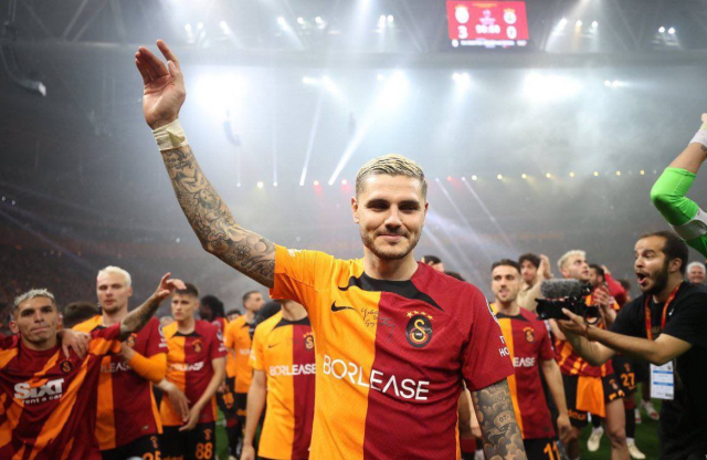 Galatasarayda Icardi Ile Yolla 20056093 9381 1 M
