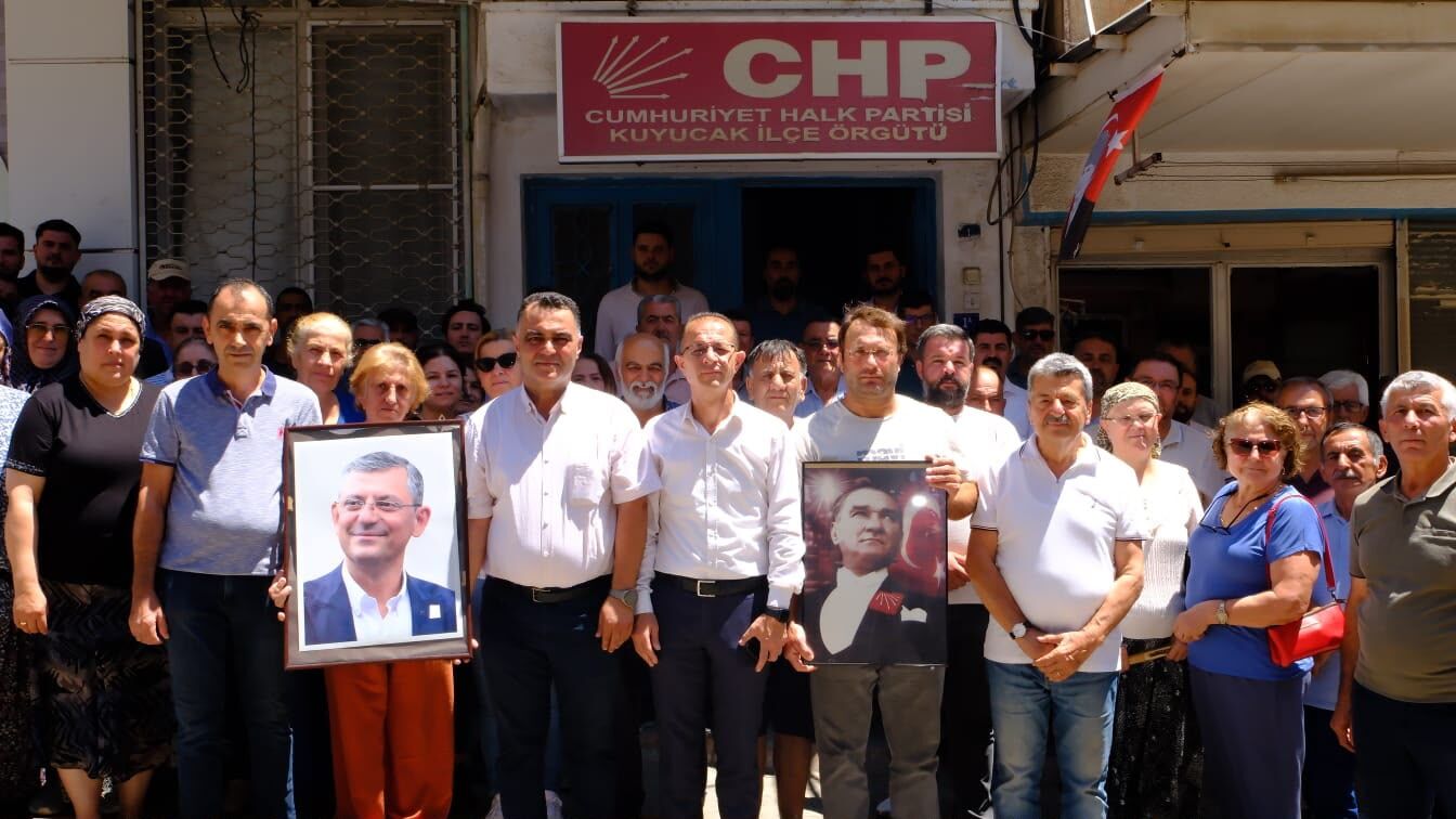CHP Kuyucak'ta toplu istifa