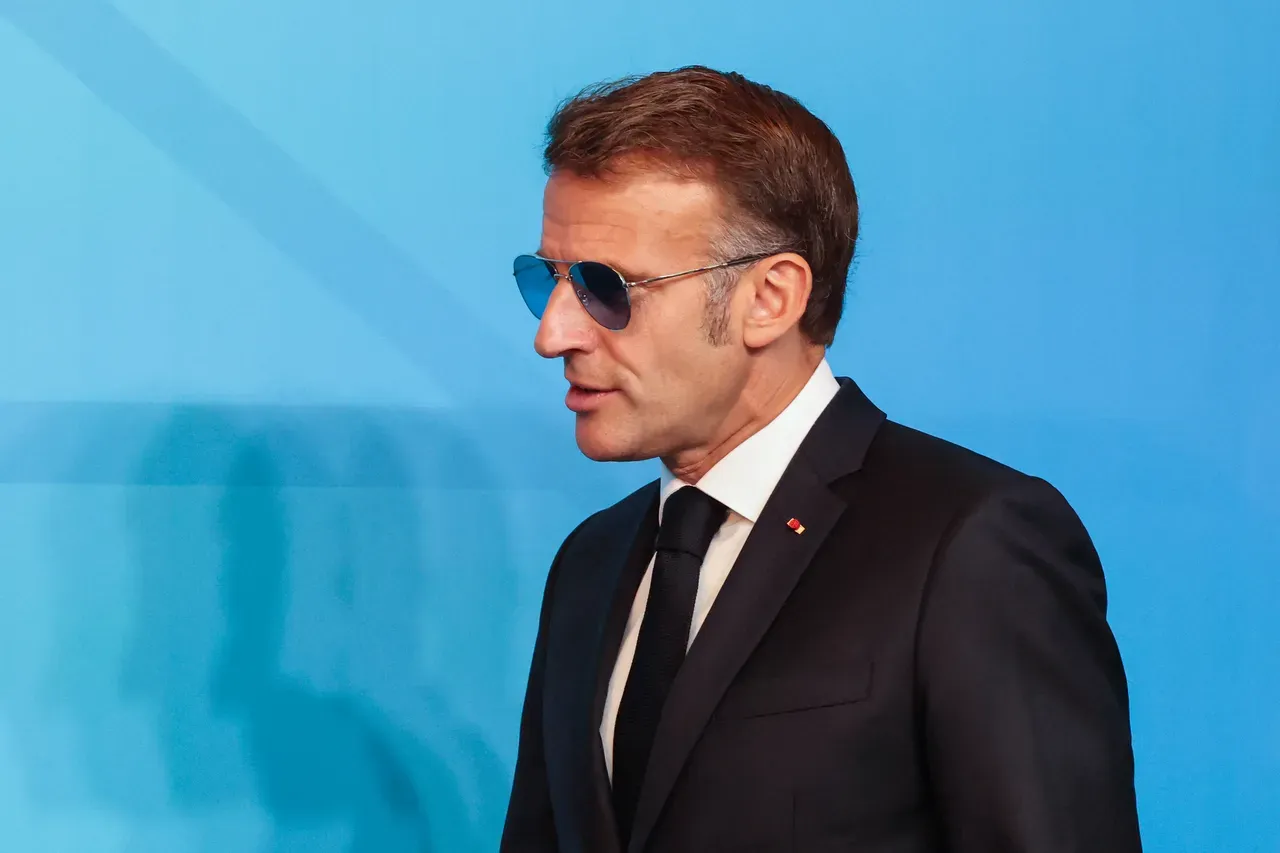 Macron 2