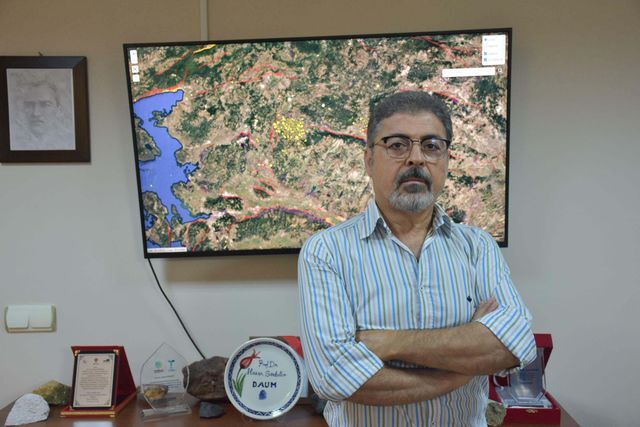 Prof Dr Sozbilir Malatya Daki Sarsinti Tetikl 20064042 O