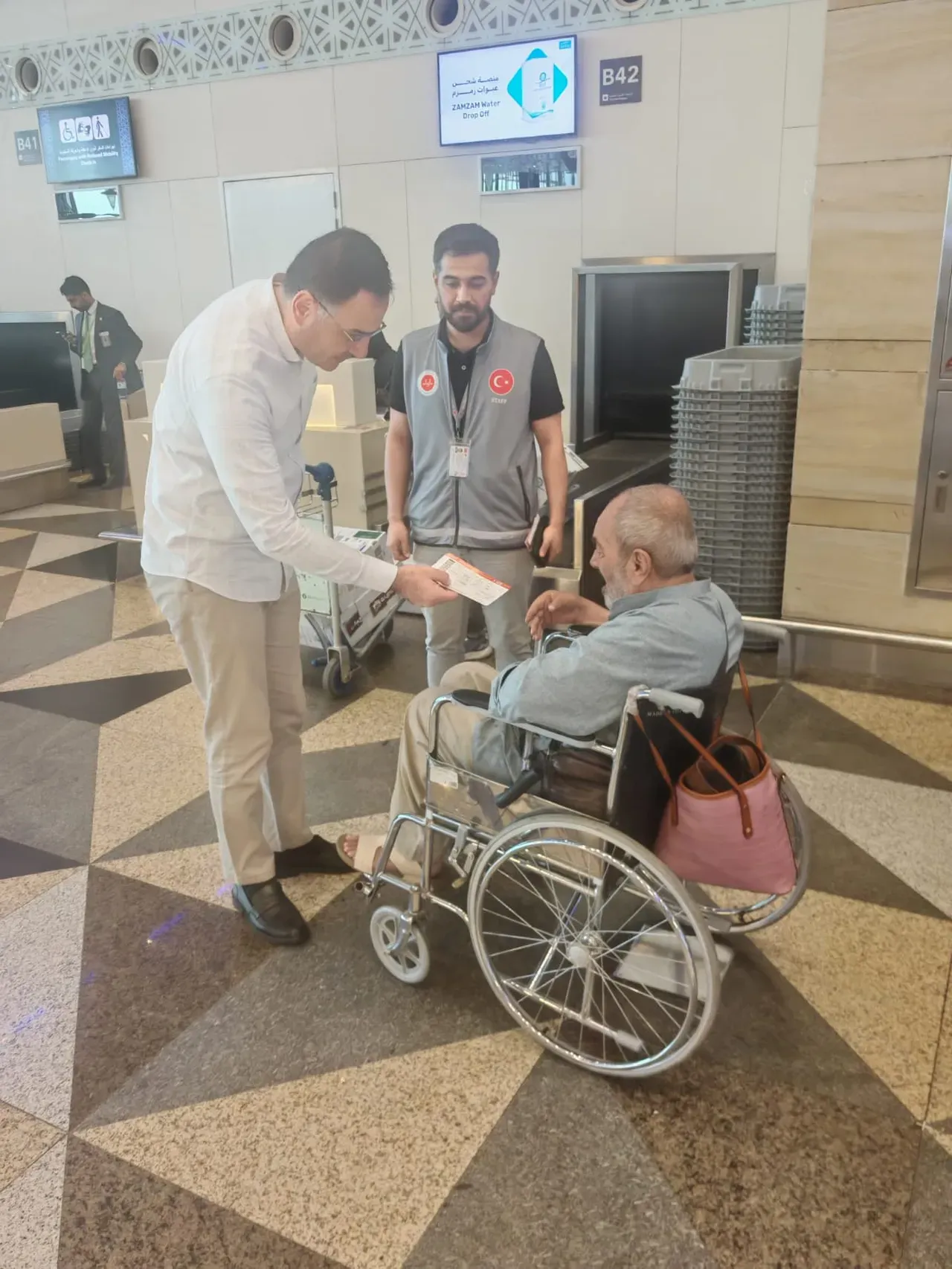 Yasaklari Kaldirildi Mekkede 40 Yil Mahsur Kalan Ali Baybas Turkiye Yolunda 1802453 202607101455 20260710145559 1