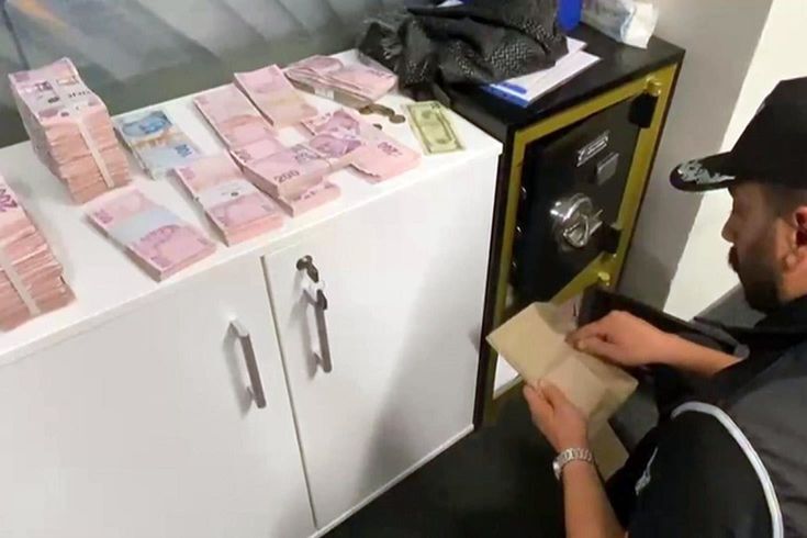 Dosyaya Giren Sok Ifade 5 Sene Buradayiz Yiyebildiginiz Kadar Yiyin 20119305 16