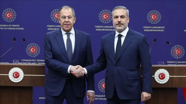 Lavrov Kalici Cozum Olmadan At 20145828 7871 1 M