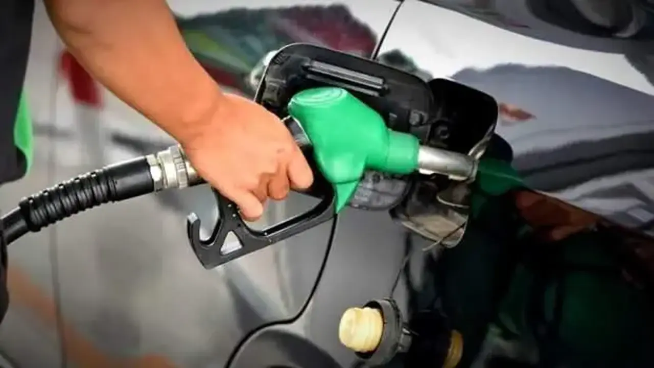 Benzine tüm zamanların en büyük zammı kapıda! Gözler 1 Ekim'de