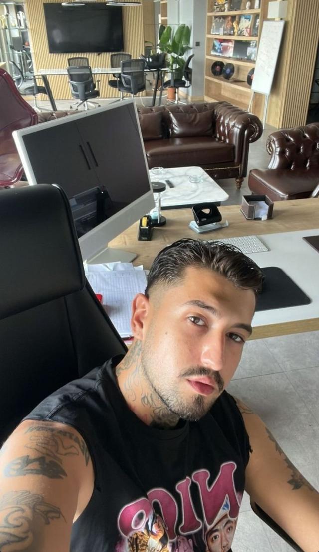 Unlu Rapci Sahneye Cikmadi 5 M 79859579 5276 1 M