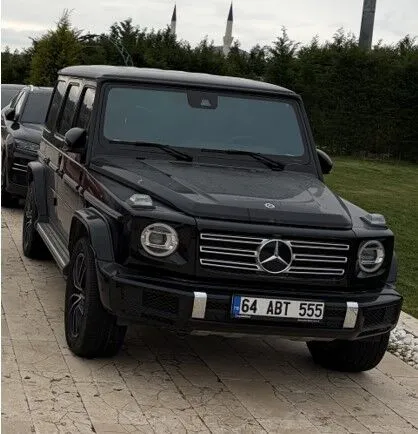 Yalom Mercedes-1