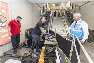 Metro’nun yürüyen merdiven ve asansörlerine yakın takip