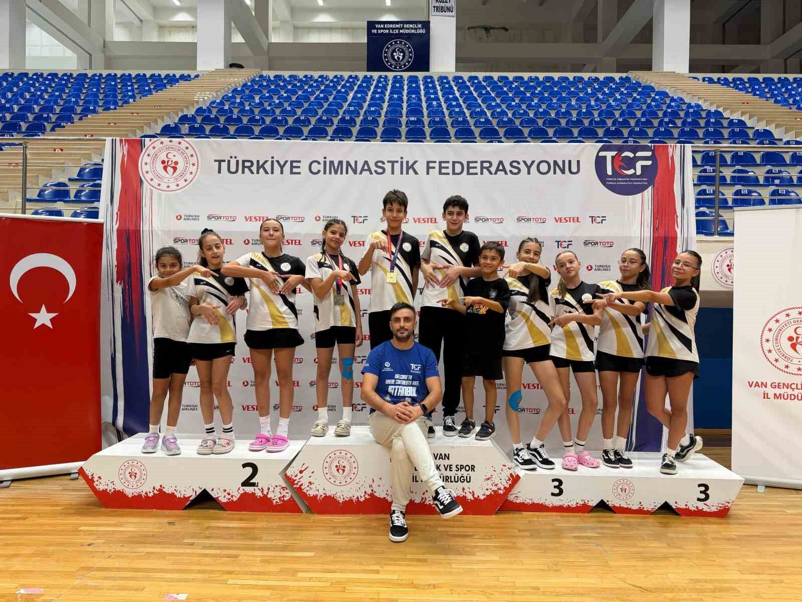 Manisalı sporculardan madalya yağmuru