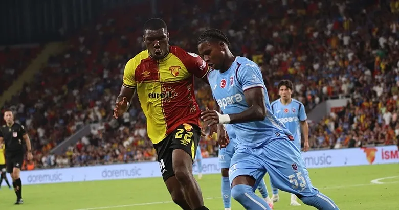 Göztepe’de golcü Armstrong kulübeye çekildi
