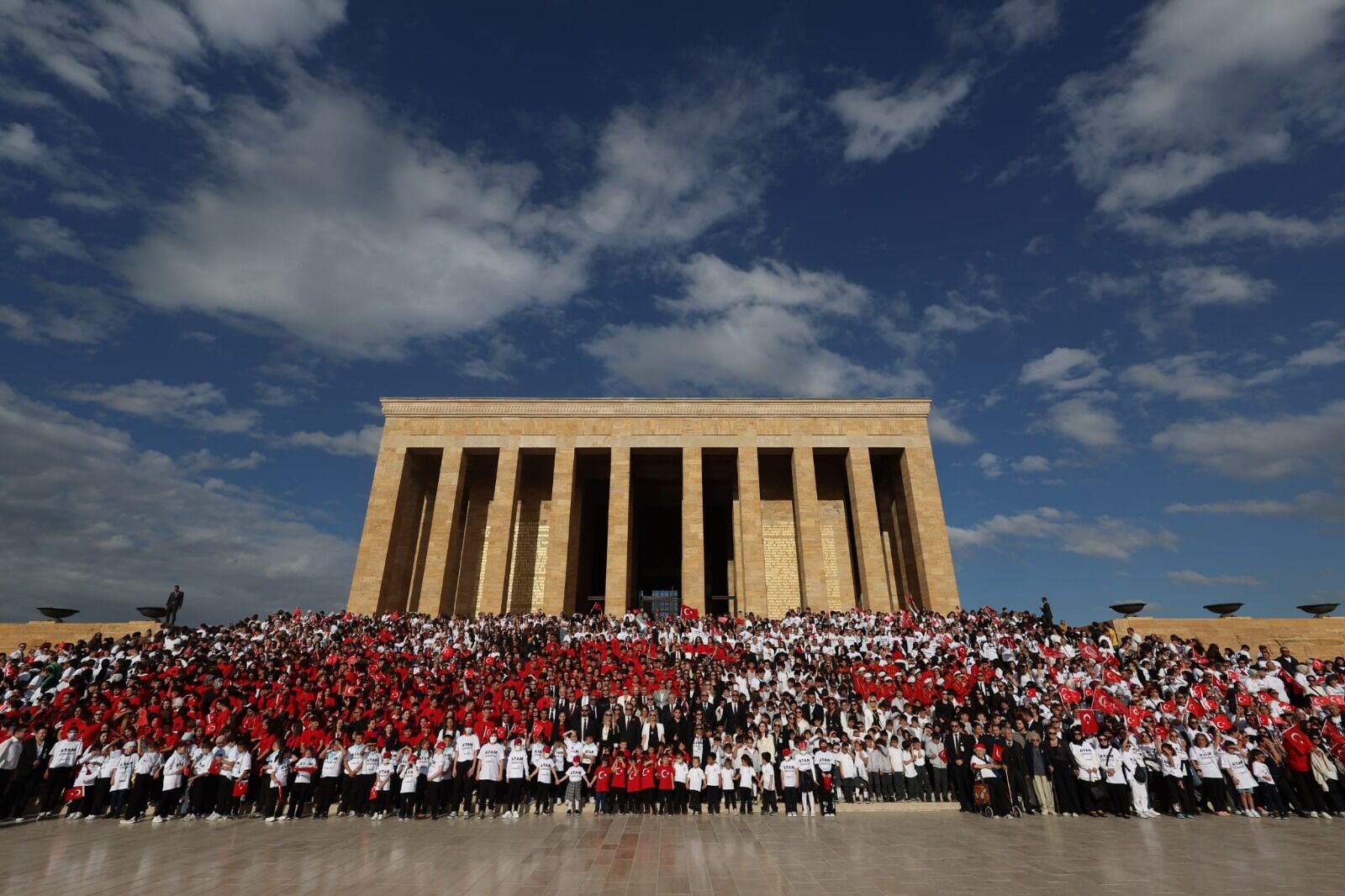 LÖSEV’den lösemili çocuklar için Anıtkabir buluşması