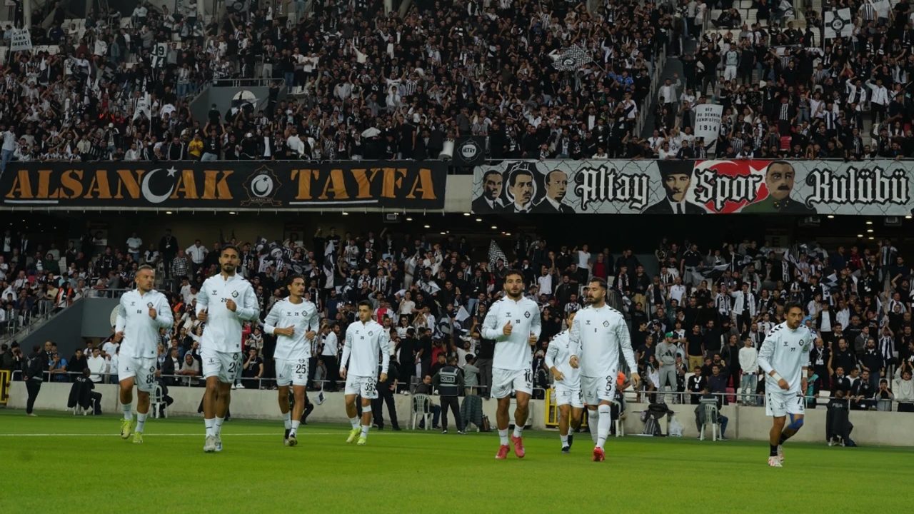 Altay Türkiye Kupası’na 4-2 yenilgiyle veda etti