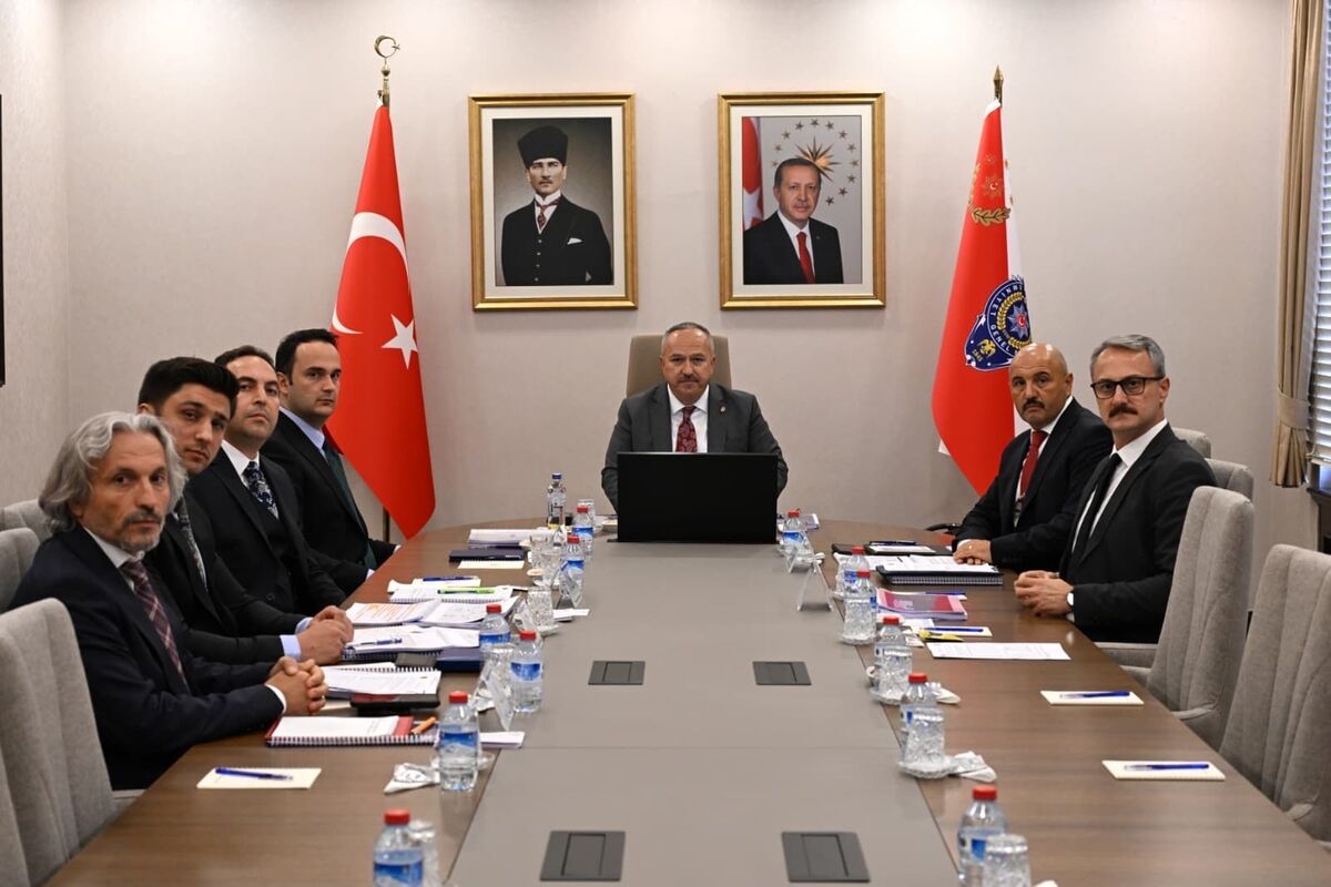 Emniyet'te 2026 Türkiye Uyuşturucu Raporu toplantısı