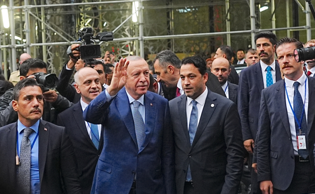 Erdogan New Yorkta Bariyerleri 20256186 4659 1 M