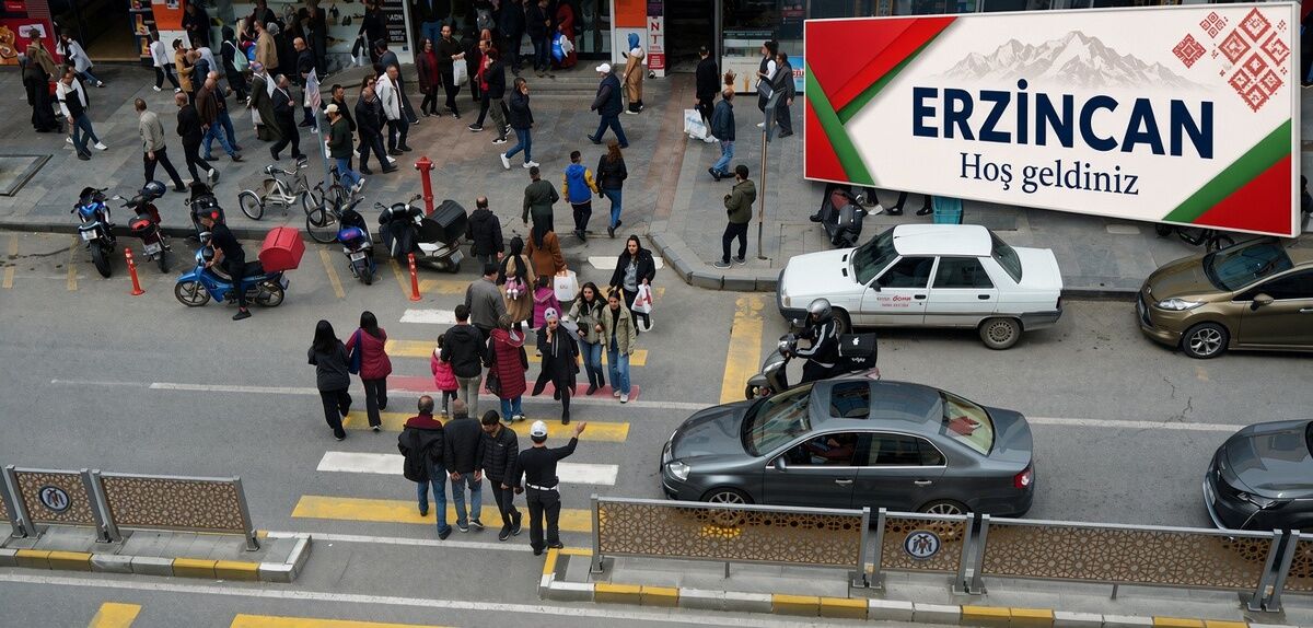 Erzincan 2025 Te 21 Kisiyle En Dusuk Nufus 20274665 Amp
