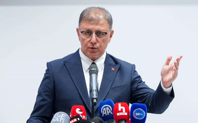 Izmir Ak Partiye Geciyor Aldig 20256055 2393 1 M