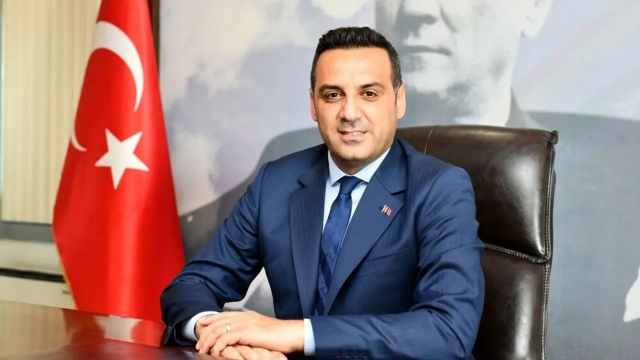 Izmir Ak Partiye Geciyor Aldig 20256055 9028 1 M