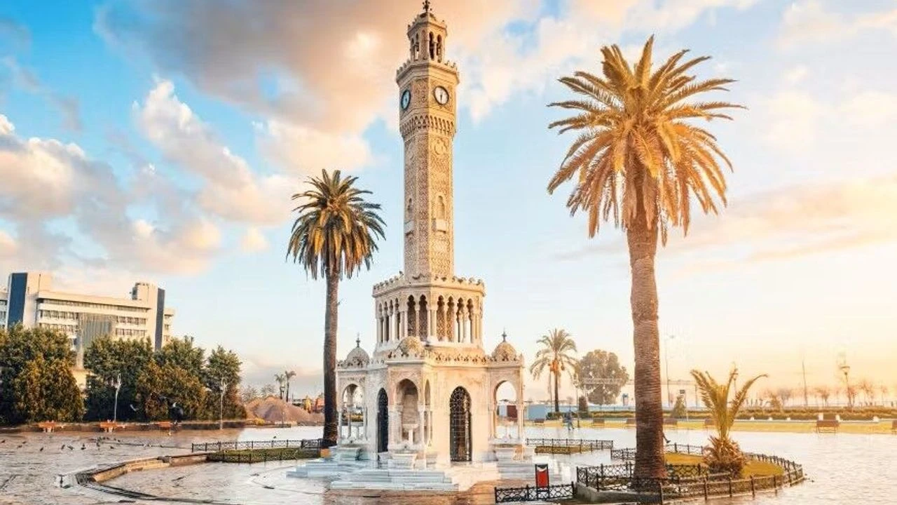 İzmir’de sıcaklık düşüyor: İlçelerde hava nasıl