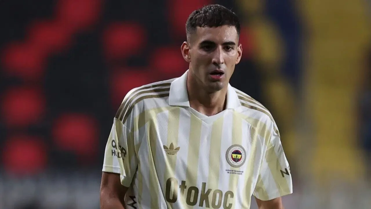 Fenerbahçe’de Mert Müldür’den kötü haber