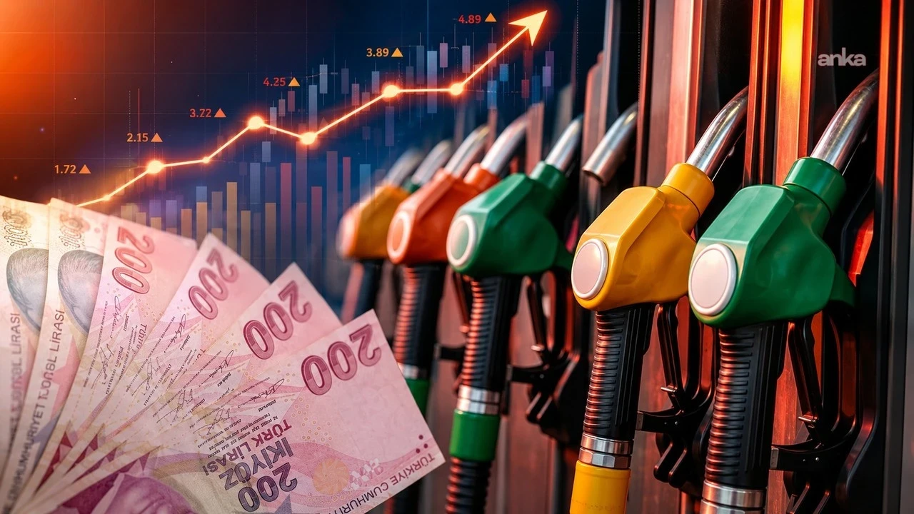 Cumhuriyet tarihinde ilk: Motorin 100 TL'yi aştı, yeni fiyatlar tabelaya yansıdı!