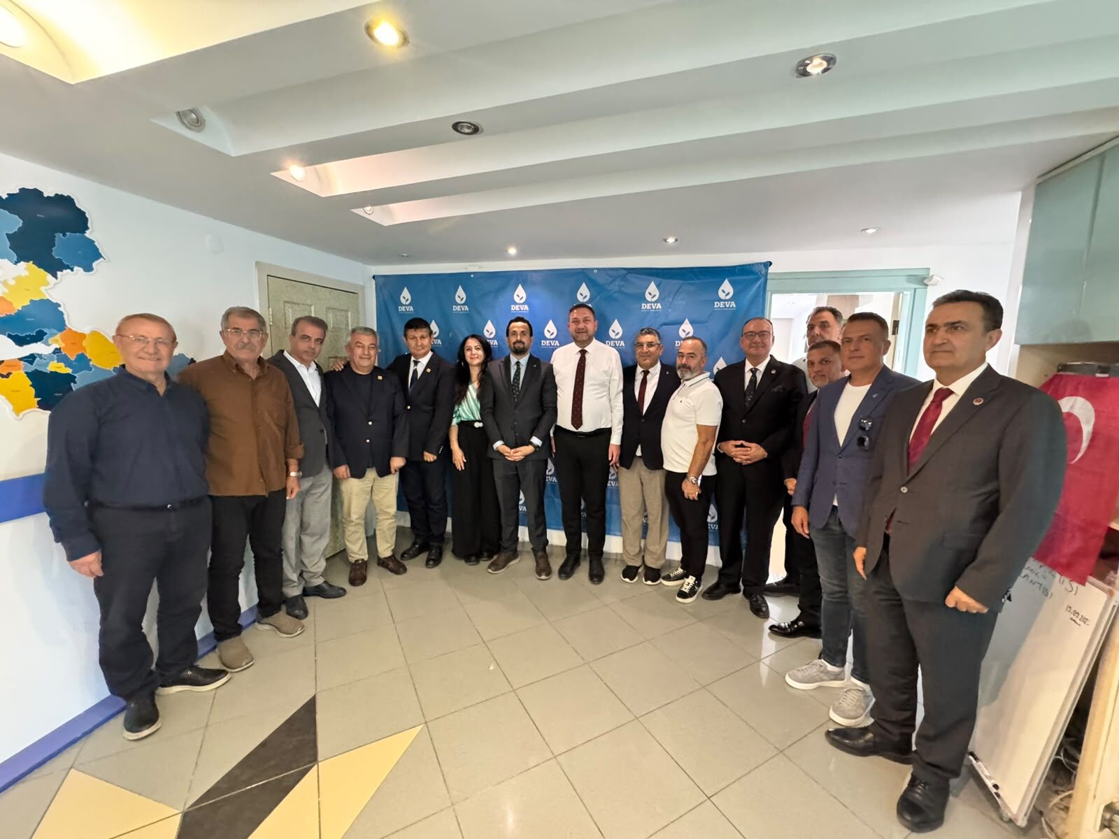 CHP İZMİR’DEN SİYASİ PARTİLERE "ORTAK AKIL VE UZLAŞI" ZİYARETLERİ