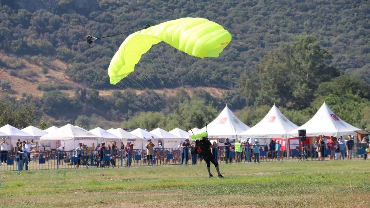 Selçuk’ta havacılık festivali başladı