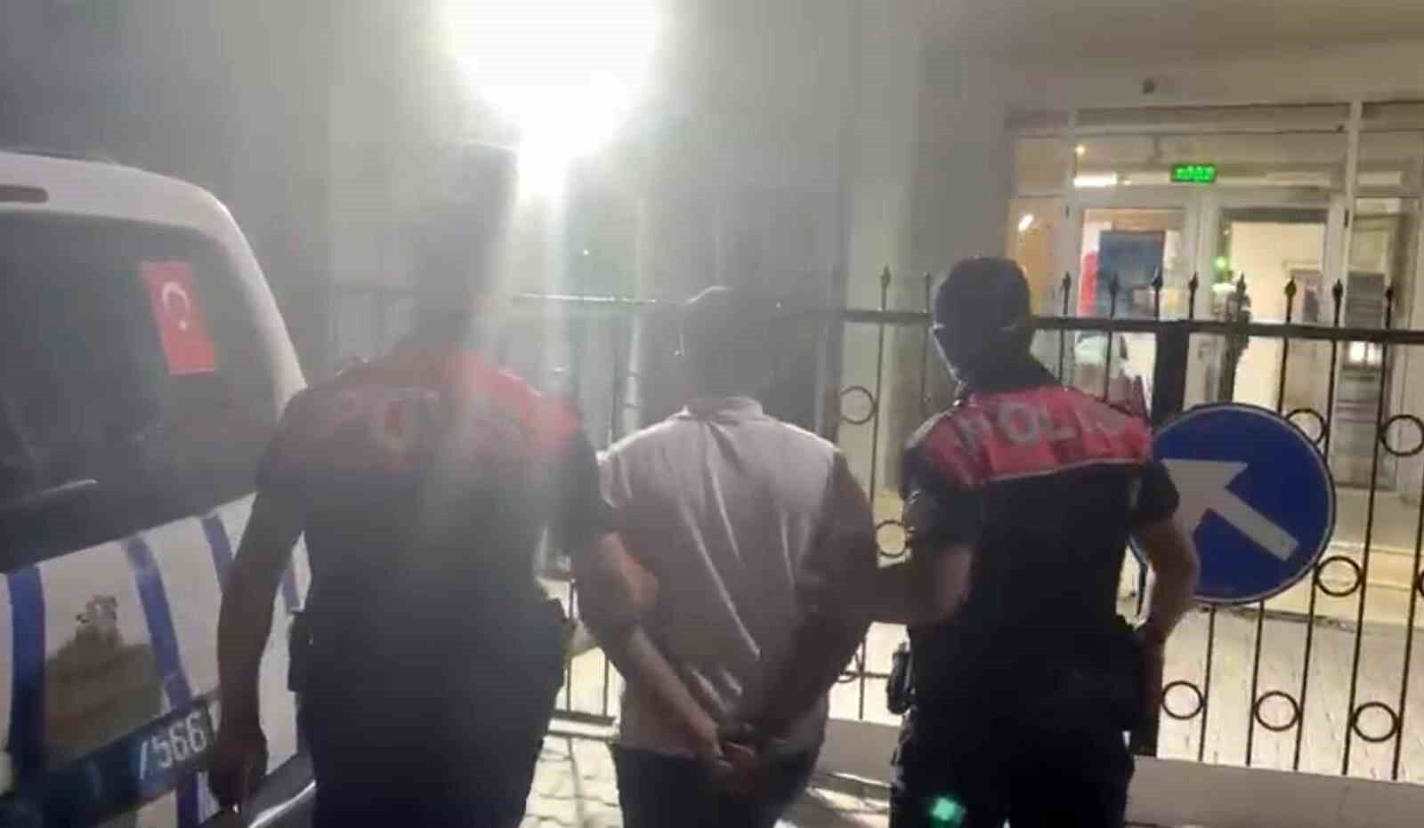 İzmir’de 14 yılla aranan şahıs Yunus timlerinden kaçamadı