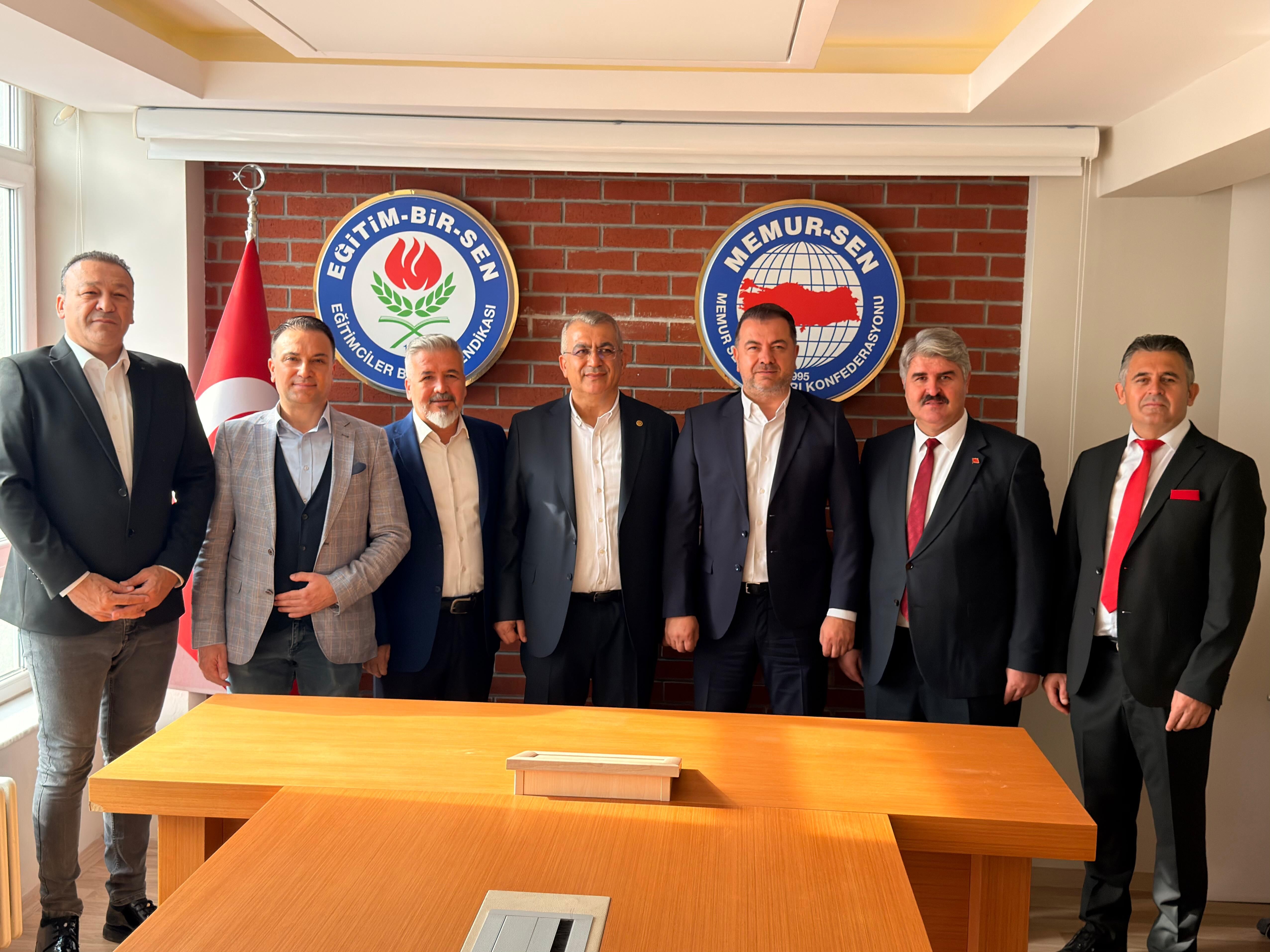 İzmir Eğitim Birsen 1 Nolu şube başkanlık seçimi Cumartesi Karabağlar Halk Eğitim Merkezinde.
