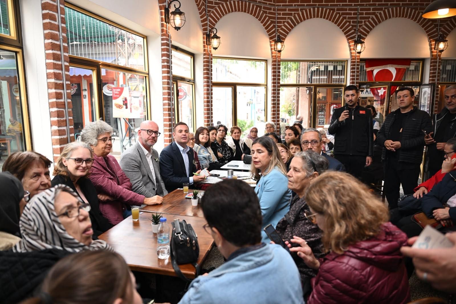"AHMET AKIN AYVALIK’TA HALKIN SESİNE KULAK VERDİ!"
