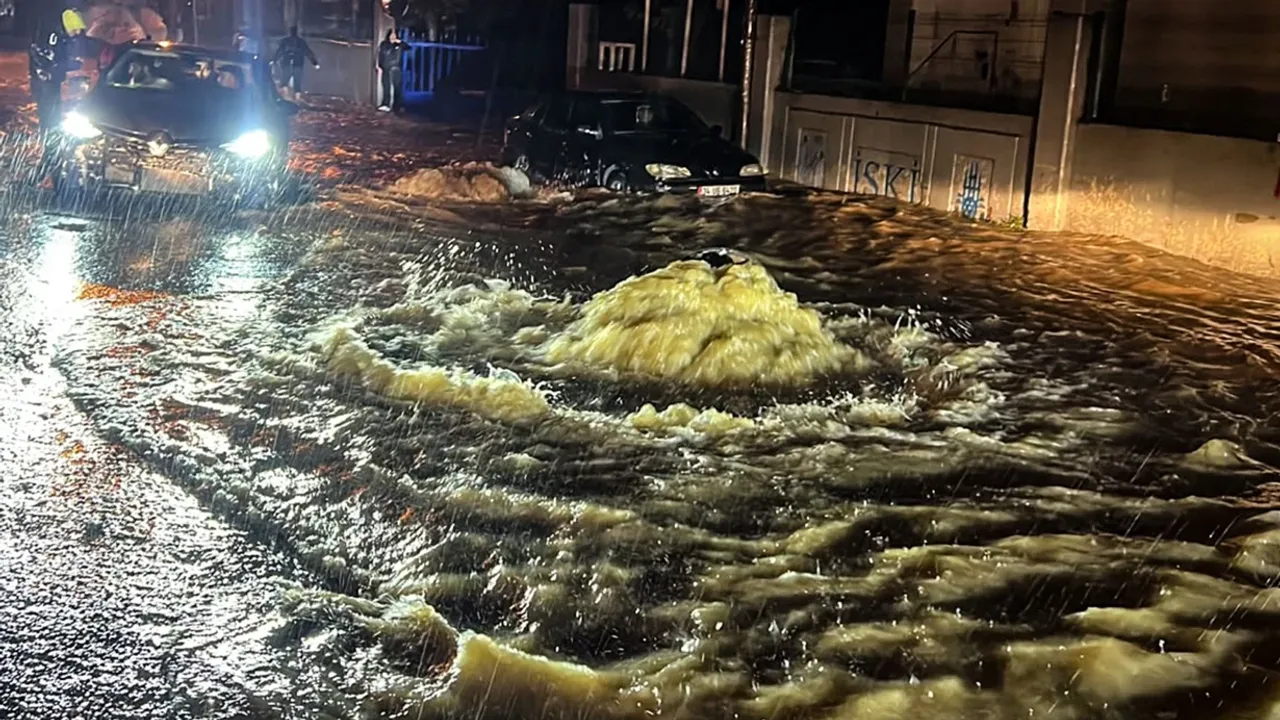 İstanbul’da sel felaketi: 2 kişi yaşamını yitirdi