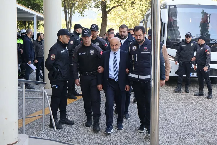 Milas Belediye Başkanı Fevzi Topuz tutuklandı