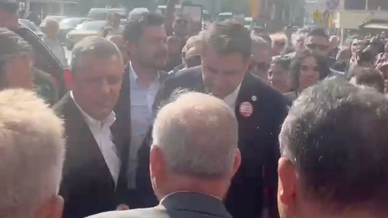 Özgür Özel İzmir'de: Önce yürüyüş, sonra toplantı