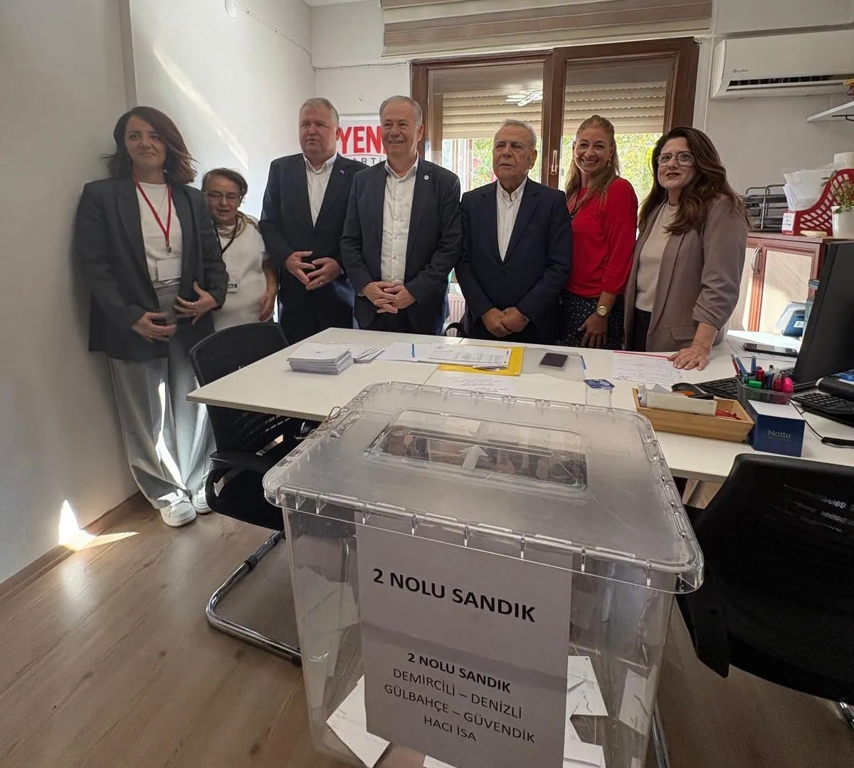 Aziz Kocaoğlu oyunu Urla'da kullandı!